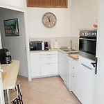 Le Petit Au Coeur De *