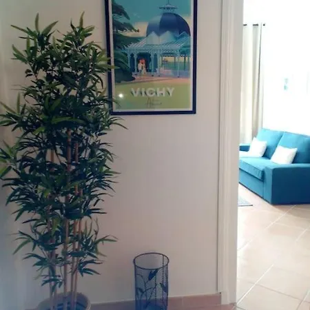 Apartment Le Petit Au Coeur De Vichy