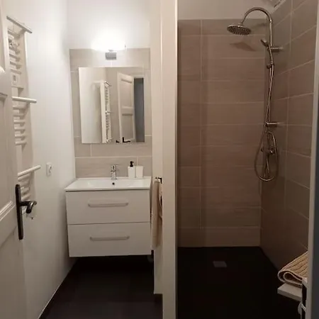 Le Petit Au Coeur De * Vichy