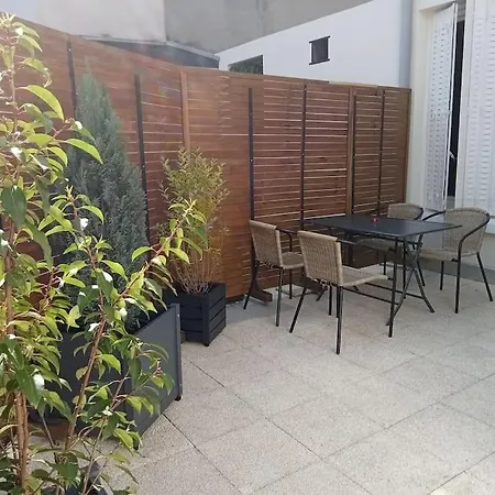 Le Petit Au Coeur De Vichy